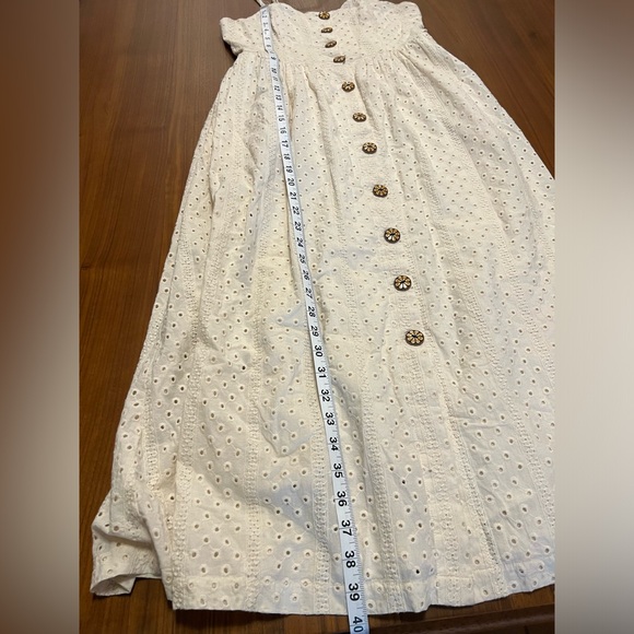 Urban Outfitters White eyelet midi dress size extra small - Picture 4 of 7